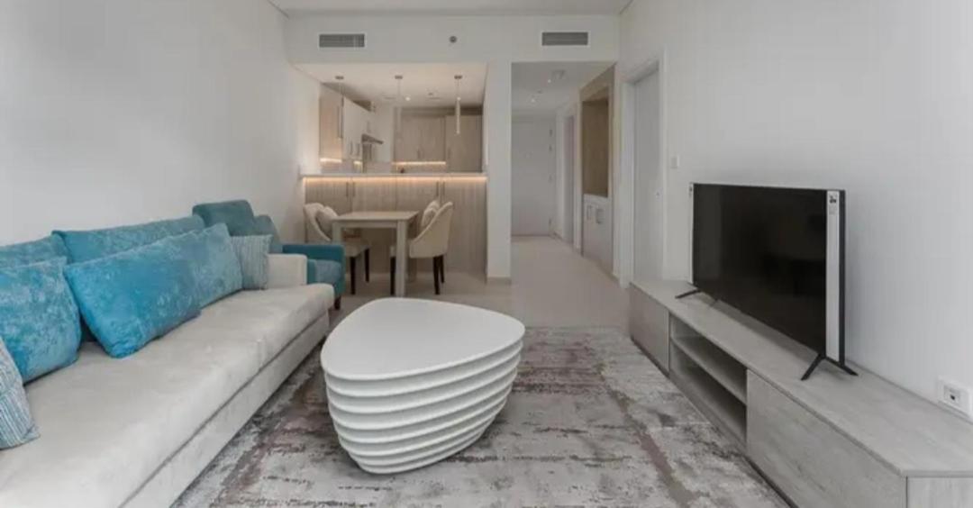 Amazing Apartment With Infinity Pool 두바이 객실 사진